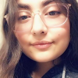 Meet your Posher, Leslie